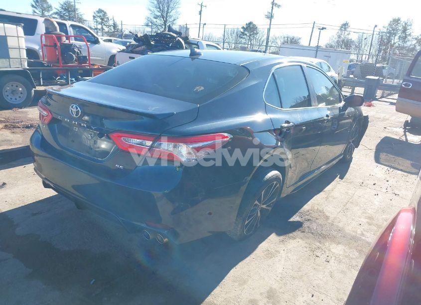 Photo 4 of 2020 Toyota Camry SE (VIN 4T1G11AK3LU908632)