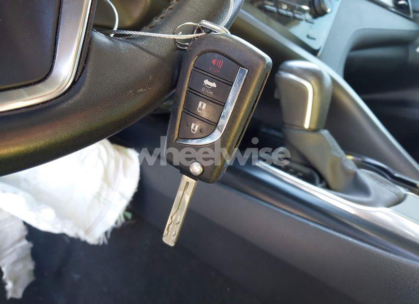 Photo 11 of 2020 Toyota Camry SE (VIN 4T1G11AK3LU916570)