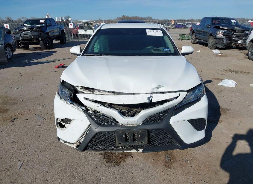 Photo 12 of 2020 Toyota Camry SE (VIN 4T1G11AK3LU916570)