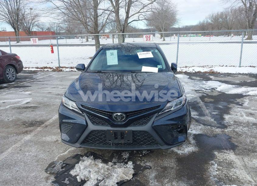 Photo 11 of 2020 Toyota Camry SE (VIN 4T1G11AK3LU944532)