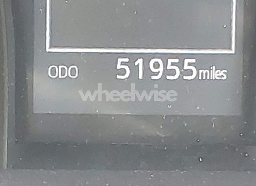 Photo 14 of 2020 Toyota Camry SE (VIN 4T1G11AK3LU944532)