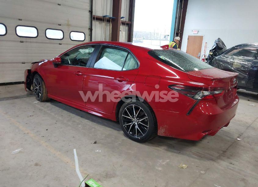 Photo 3 of 2021 Toyota Camry SE (VIN 4T1G11AK3MU407872)