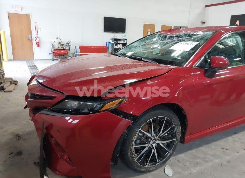 Photo 6 of 2021 Toyota Camry SE (VIN 4T1G11AK3MU407872)