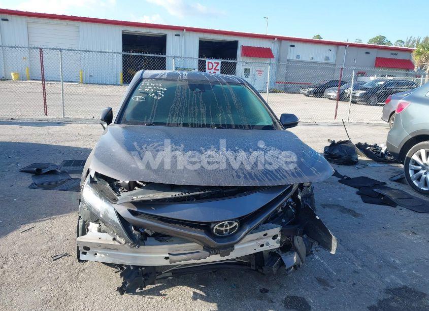 Photo 11 of 2021 Toyota Camry SE (VIN 4T1G11AK3MU408410)