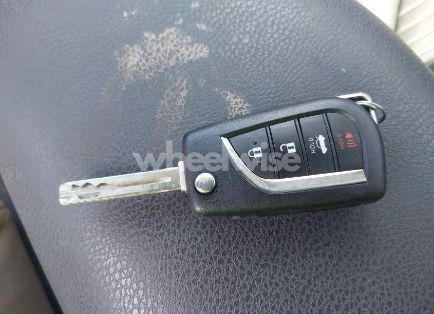 Photo 11 of 2021 Toyota Camry SE (VIN 4T1G11AK3MU410111)