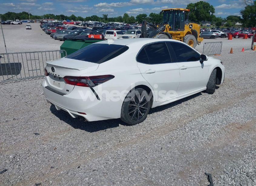 Photo 4 of 2021 Toyota Camry SE (VIN 4T1G11AK3MU410111)