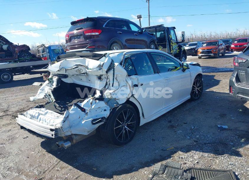 Photo 4 of 2021 Toyota Camry SE (VIN 4T1G11AK3MU413087)