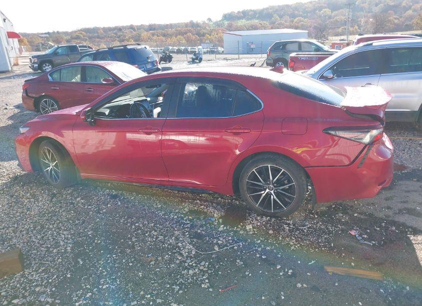 Photo 14 of 2021 Toyota Camry SE (VIN 4T1G11AK3MU417687)