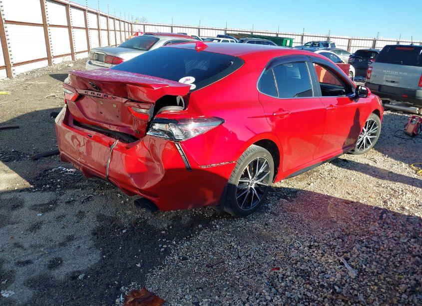 Photo 4 of 2021 Toyota Camry SE (VIN 4T1G11AK3MU417687)