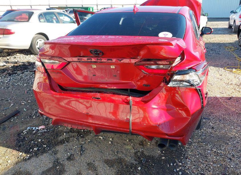 Photo 6 of 2021 Toyota Camry SE (VIN 4T1G11AK3MU417687)