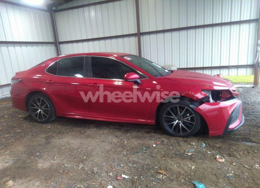 Photo 13 of 2021 Toyota Camry SE (VIN 4T1G11AK3MU453959)