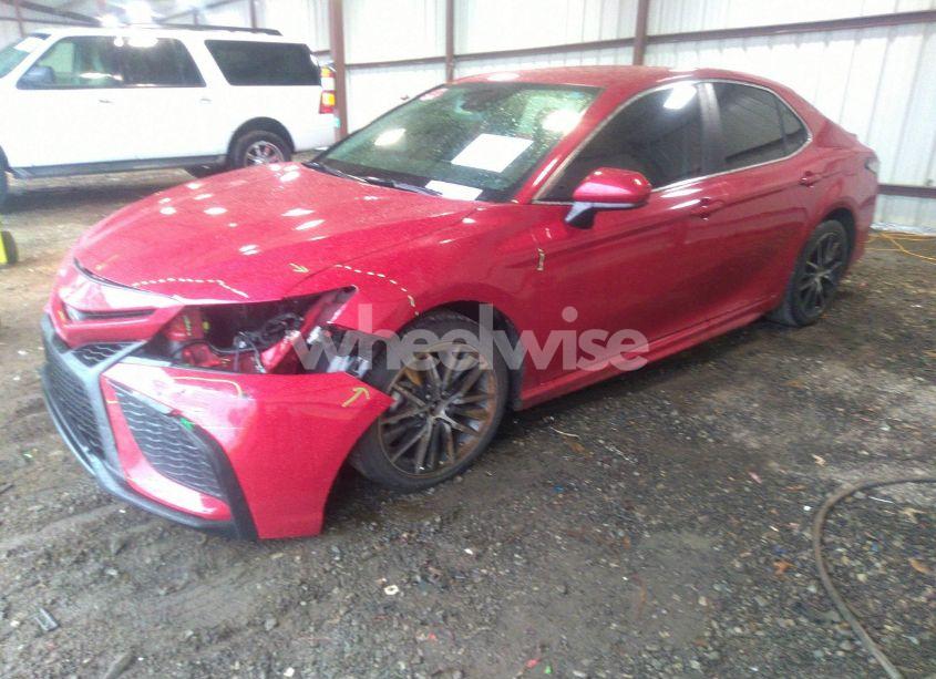 Photo 2 of 2021 Toyota Camry SE (VIN 4T1G11AK3MU453959)