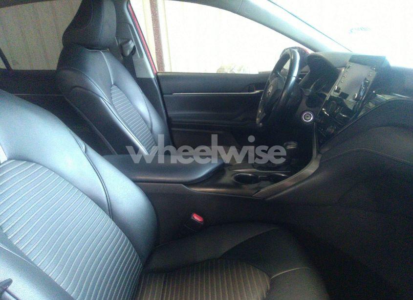 Photo 5 of 2021 Toyota Camry SE (VIN 4T1G11AK3MU453959)