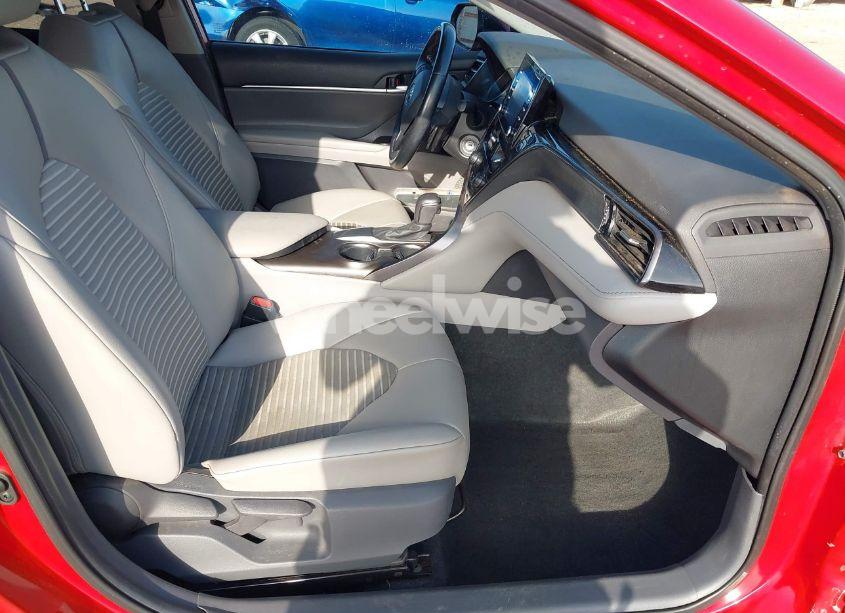 Photo 5 of 2021 Toyota Camry SE (VIN 4T1G11AK3MU469885)