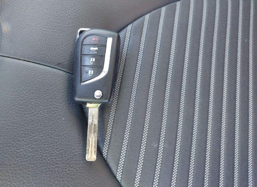 Photo 11 of 2021 Toyota Camry SE (VIN 4T1G11AK3MU493958)