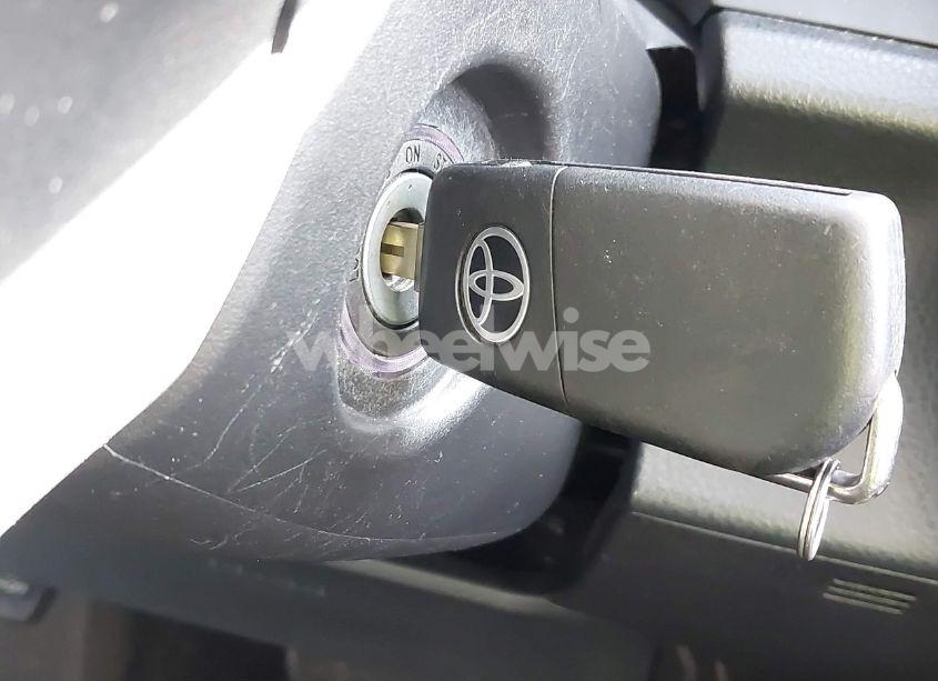 Photo 11 of 2021 Toyota Camry SE (VIN 4T1G11AK3MU513464)