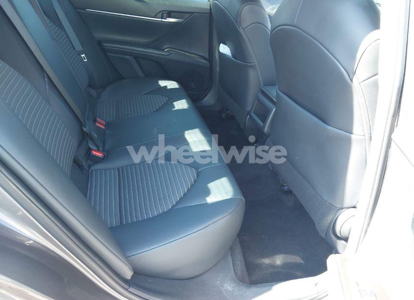 Photo 8 of 2021 Toyota Camry SE (VIN 4T1G11AK3MU527168)