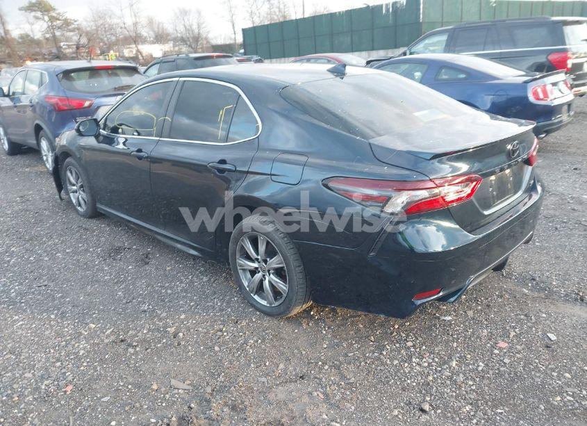 Photo 3 of 2021 Toyota Camry SE (VIN 4T1G11AK3MU553348)