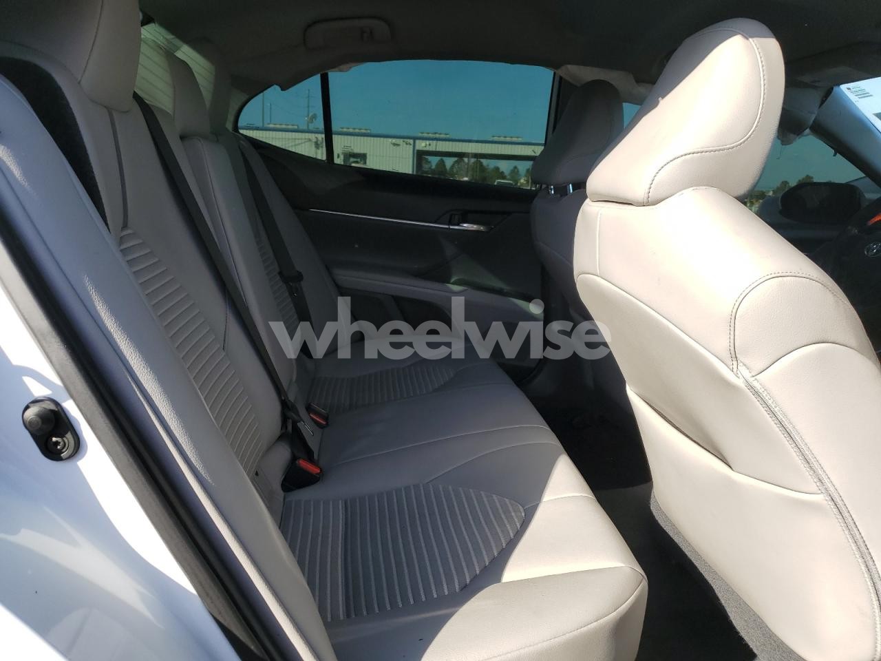 Photo 10 of 2021 TOYOTA CAMRY SE (VIN 4T1G11AK3MU608865)