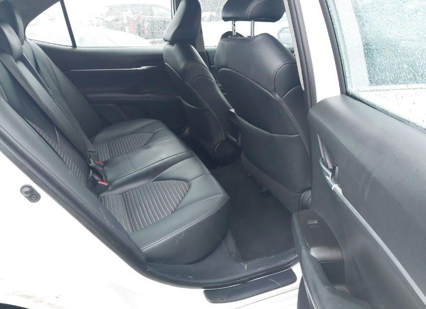 Photo 8 of 2021 Toyota Camry SE (VIN 4T1G11AK3MU610051)