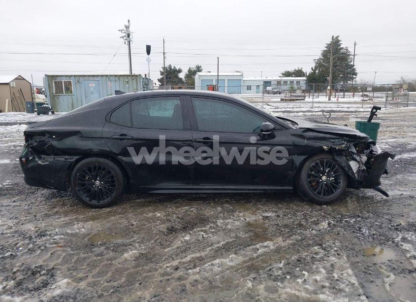 Photo 14 of 2022 Toyota Camry SE NIGHTSHADE EDITION (VIN 4T1G11AK3NU007327)