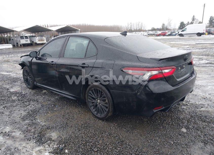 Photo 3 of 2022 Toyota Camry SE NIGHTSHADE EDITION (VIN 4T1G11AK3NU007327)