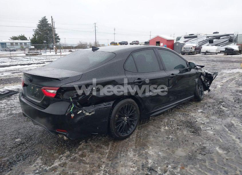 Photo 4 of 2022 Toyota Camry SE NIGHTSHADE EDITION (VIN 4T1G11AK3NU007327)