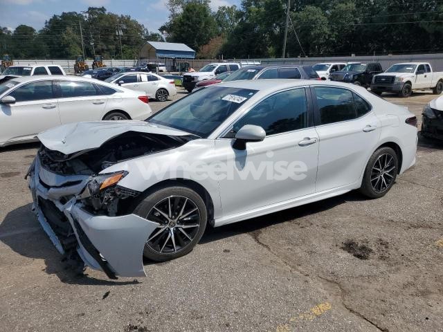 Photo 2 of 2022 TOYOTA CAMRY SE (VIN 4T1G11AK3NU012589)