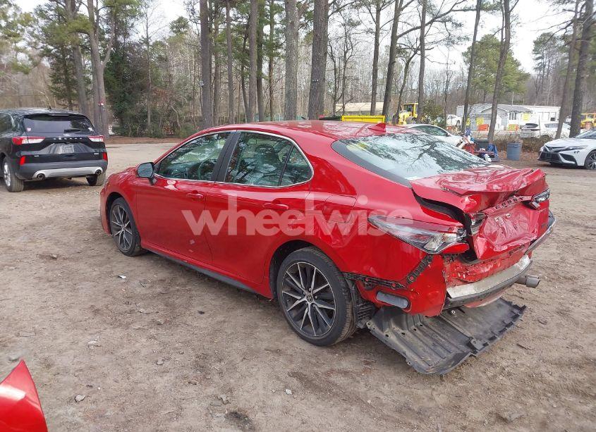 Photo 3 of 2022 Toyota Camry SE (VIN 4T1G11AK3NU019896)