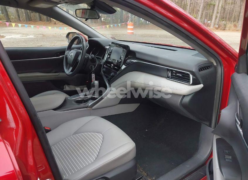 Photo 5 of 2022 Toyota Camry SE (VIN 4T1G11AK3NU019896)