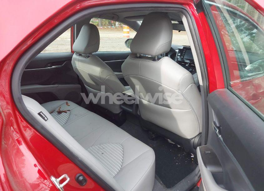 Photo 8 of 2022 Toyota Camry SE (VIN 4T1G11AK3NU019896)