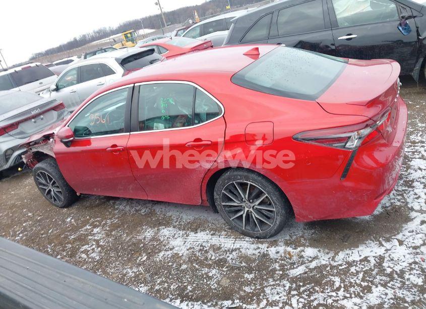 Photo 14 of 2022 Toyota Camry SE (VIN 4T1G11AK3NU034835)