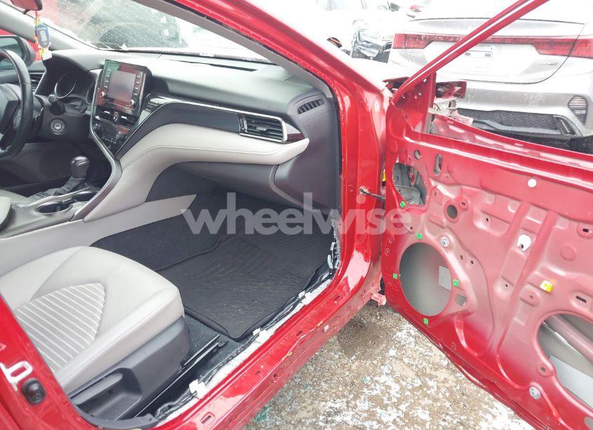 Photo 5 of 2022 Toyota Camry SE (VIN 4T1G11AK3NU034835)