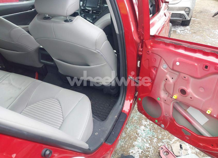 Photo 8 of 2022 Toyota Camry SE (VIN 4T1G11AK3NU034835)