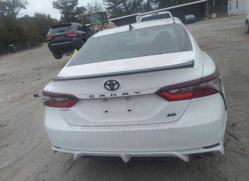 Photo 16 of 2022 Toyota Camry SE NIGHTSHADE EDITION (VIN 4T1G11AK3NU063185)