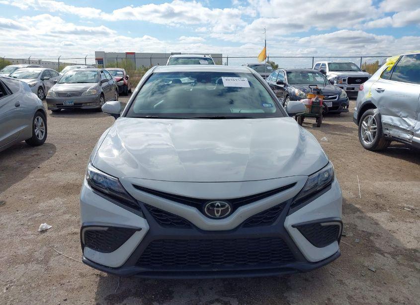 Photo 12 of 2022 Toyota Camry SE (VIN 4T1G11AK3NU064224)