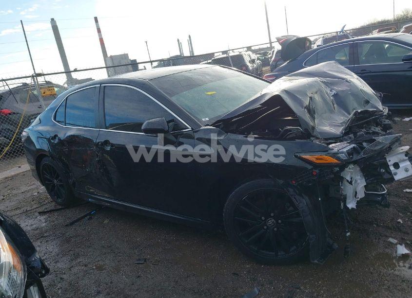 Photo 13 of 2022 Toyota Camry SE (VIN 4T1G11AK3NU072940)