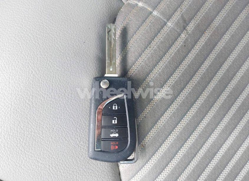 Photo 11 of 2022 Toyota Camry SE (VIN 4T1G11AK3NU619317)