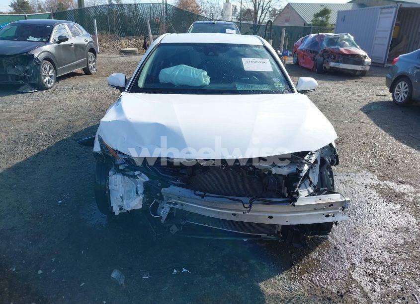 Photo 6 of 2022 Toyota Camry SE (VIN 4T1G11AK3NU645240)