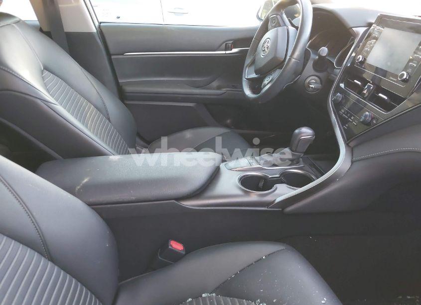 Photo 5 of 2022 Toyota Camry SE (VIN 4T1G11AK3NU646260)