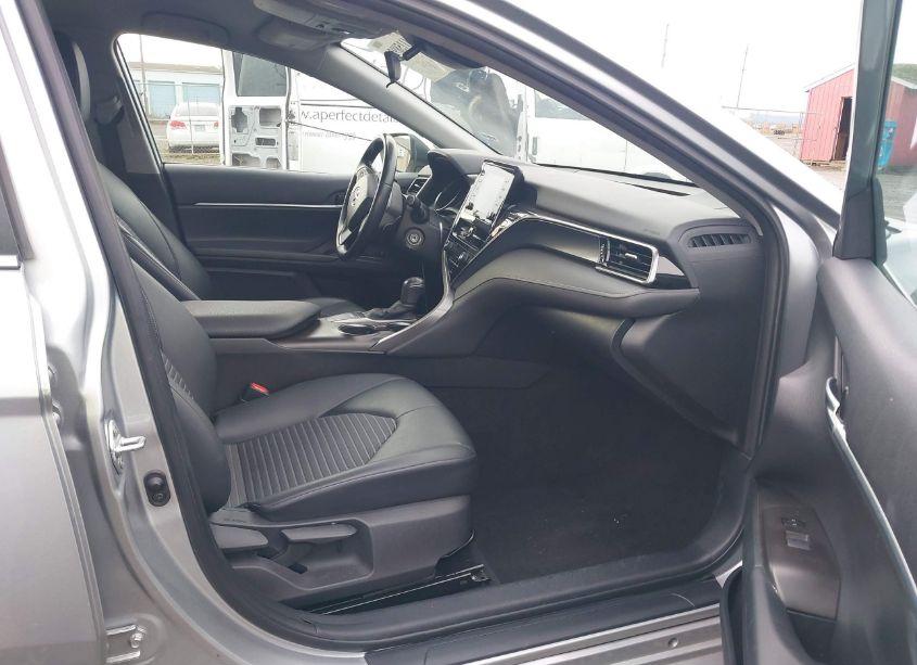 Photo 5 of 2022 Toyota Camry SE (VIN 4T1G11AK3NU684474)