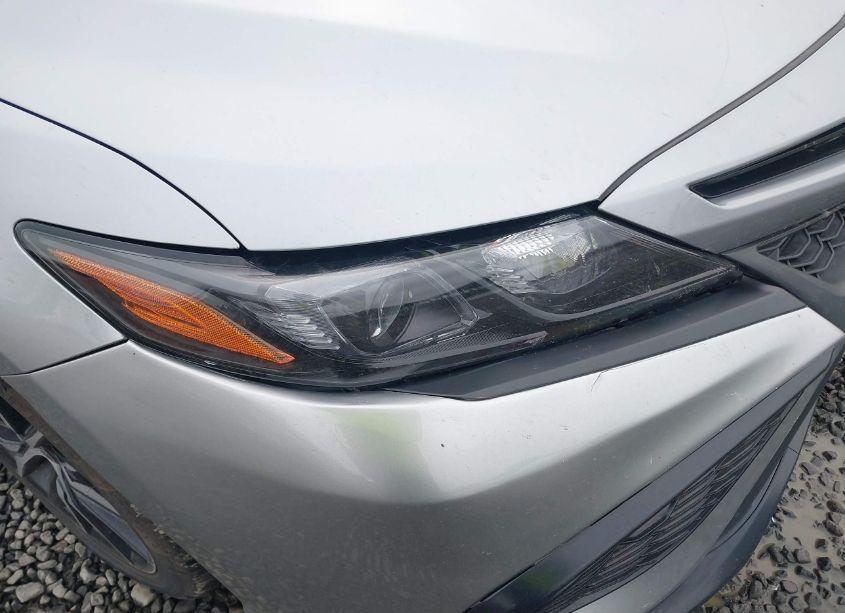 Photo 6 of 2022 Toyota Camry SE (VIN 4T1G11AK3NU684474)