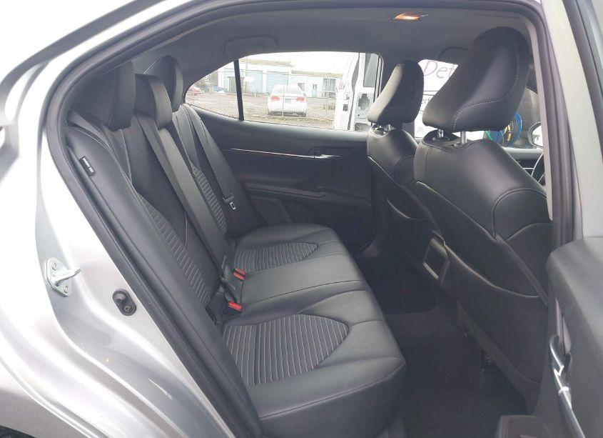 Photo 8 of 2022 Toyota Camry SE (VIN 4T1G11AK3NU684474)
