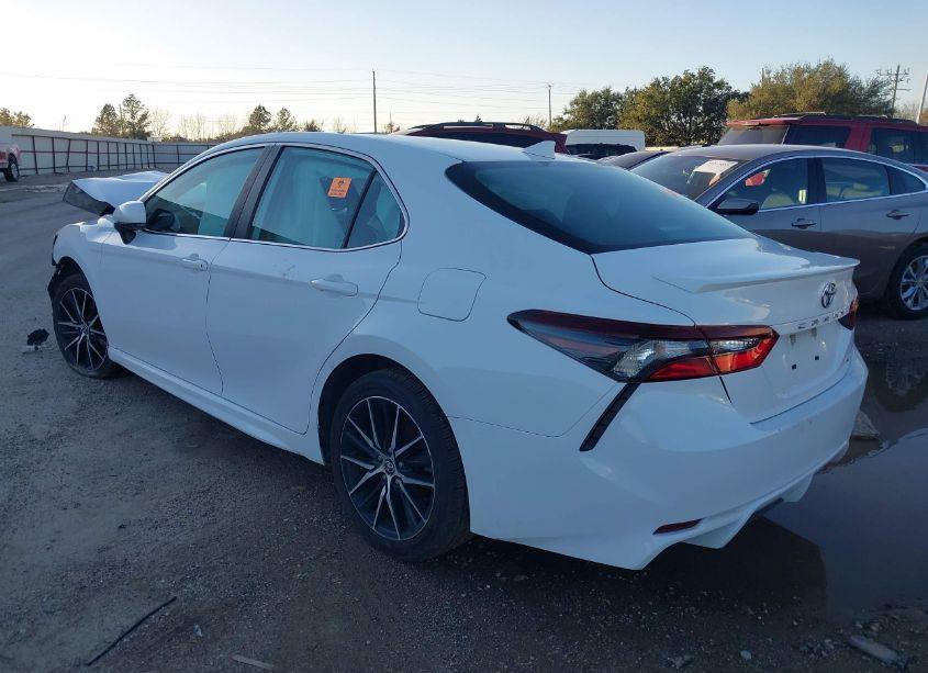 Photo 3 of 2022 Toyota Camry SE/SE NIGHT SHADE (VIN 4T1G11AK3NU695930)