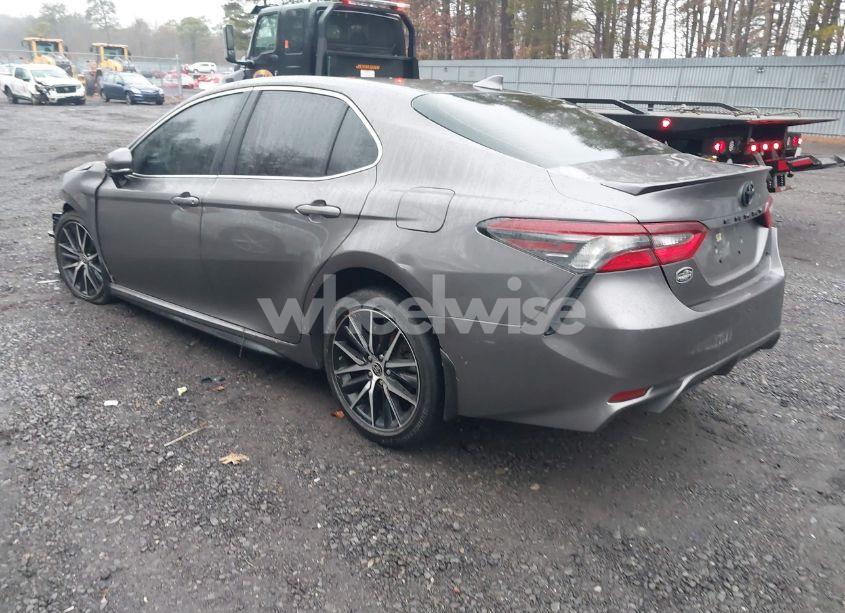 Photo 3 of 2022 Toyota Camry SE (VIN 4T1G11AK3NU715285)