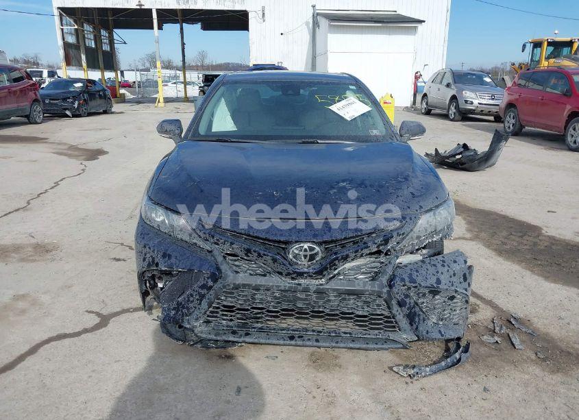 Photo 13 of 2022 Toyota Camry SE (VIN 4T1G11AK3NU715805)