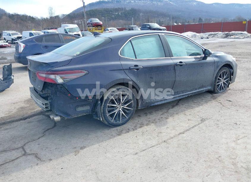 Photo 4 of 2022 Toyota Camry SE (VIN 4T1G11AK3NU715805)