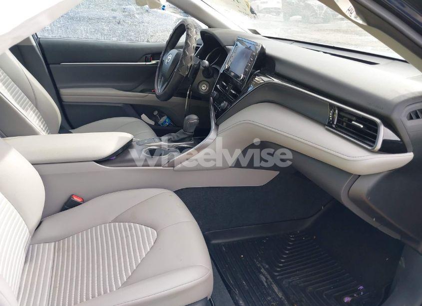 Photo 5 of 2022 Toyota Camry SE (VIN 4T1G11AK3NU715805)