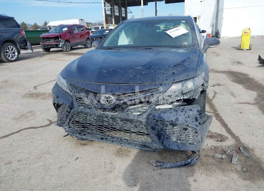 Photo 6 of 2022 Toyota Camry SE (VIN 4T1G11AK3NU715805)