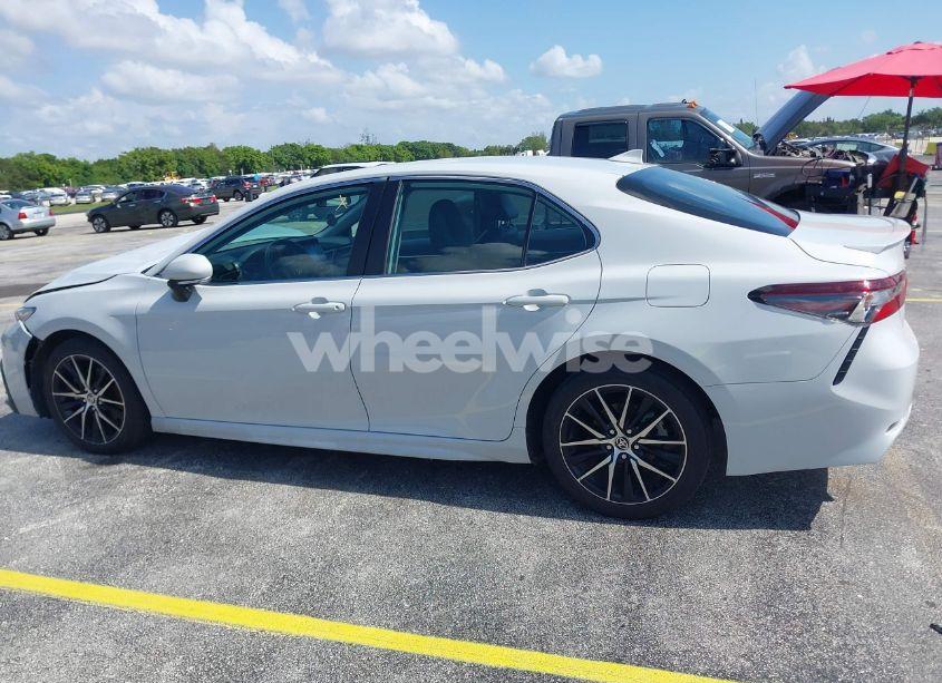 Photo 14 of 2023 Toyota Camry SE/SE NIGHTSHADE EDITION/SE NIGHTSHADE EDITION HYBRID (VIN 4T1G11AK3PU110802)